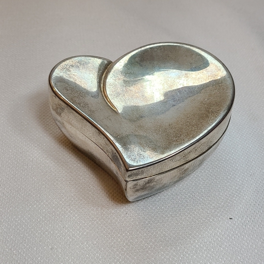 Vintage silver plate heart shaped stylized velvet lined trinket box.  Tarnished.